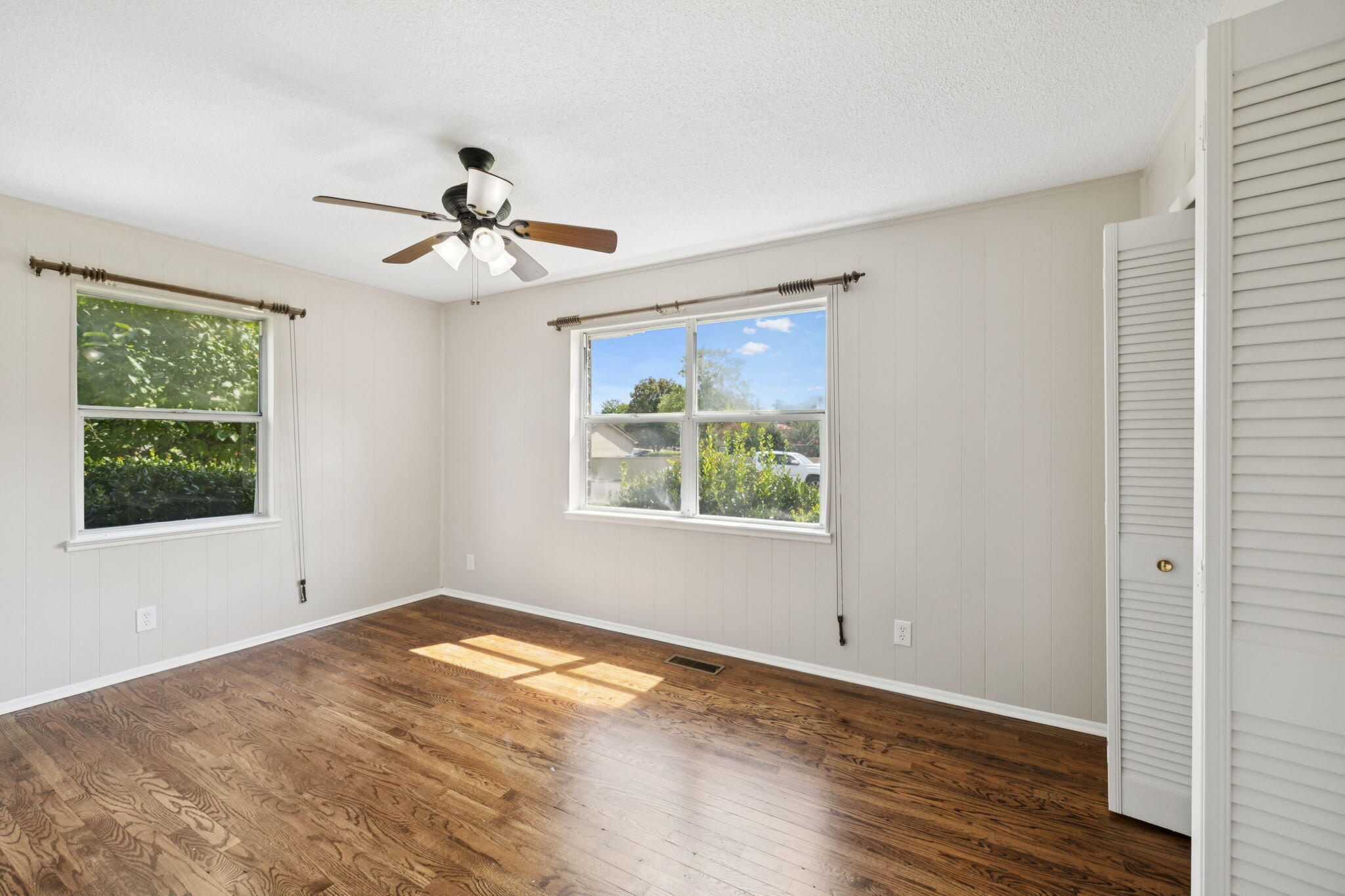 6611 Vaden Drive Chattanooga, TN 37421 - Photo 8 of 26 9-web-or-mls-6611 Vaden Dr - 009