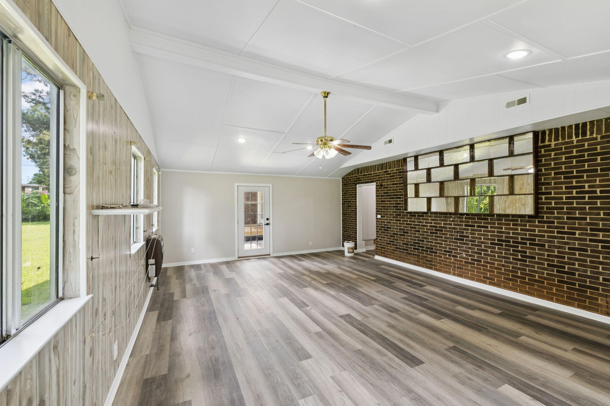 6611 Vaden Drive Chattanooga, TN 37421 - Photo 9 of 26 21-web-or-mls-6611 Vaden Dr - 021