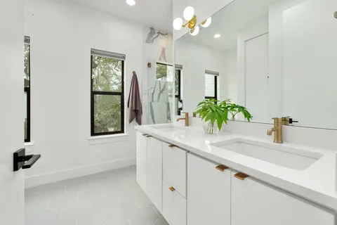 $579,000 | 1183 Oak Grove Avenue, Unit 2, Austin, TX 78702