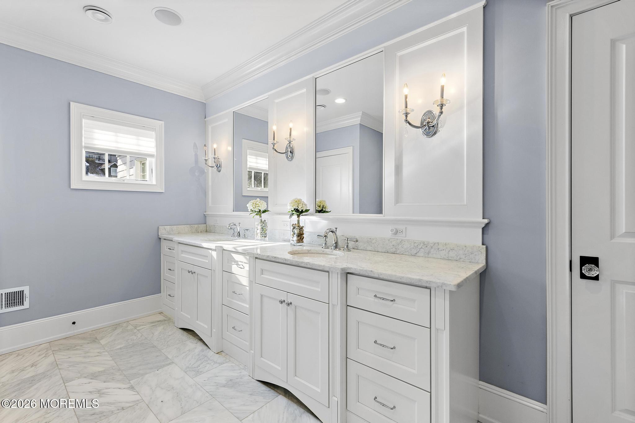 9 Beacon Hill Road Atlantic Highlands, NJ 07716 - Photo 41 of 64 Primary Bath