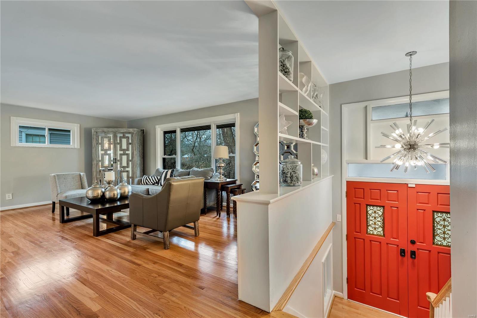 703 Edgar Road Webster Groves, MO 63119 - Photo 5 of 30 Gallery Image 5