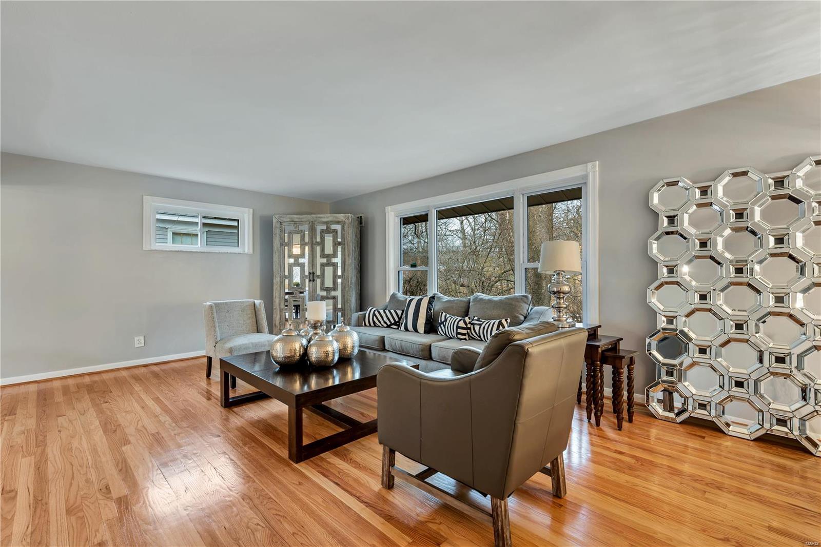 703 Edgar Road Webster Groves, MO 63119 - Photo 8 of 30 Gallery Image 8