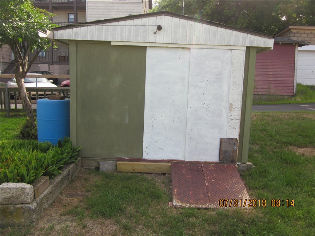 468 Cumberland Hill Road Woonsocket, RI 02895 - Photo 6 of 8