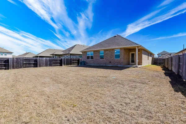 $1,850 | 17304 Crownfield Path, Manor, TX 78653