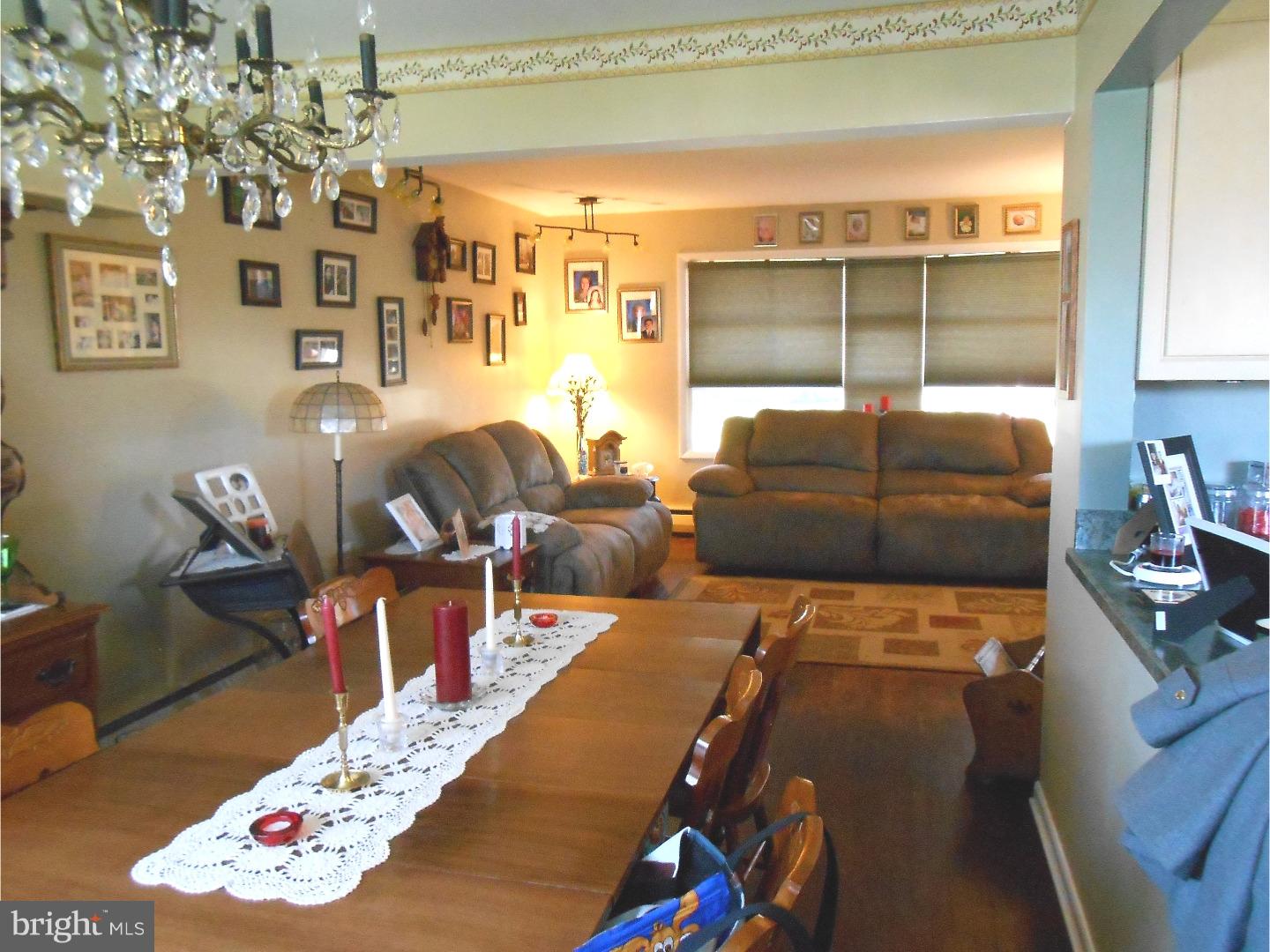 911 Merlin Street Bristol, PA 19007 - Photo 6 of 17 Dining Room