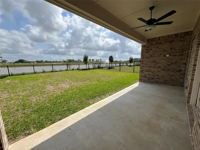 $399,900 | 2015 Tioga Vw Drive, Iowa Colony, TX 77583