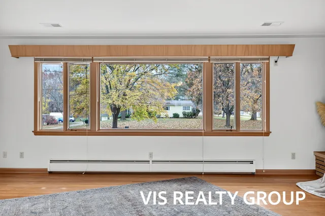 $425,000 | 15746 Pruin Street, Spring Lake, MI 49456