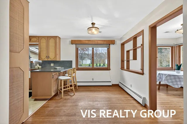 $425,000 | 15746 Pruin Street, Spring Lake, MI 49456