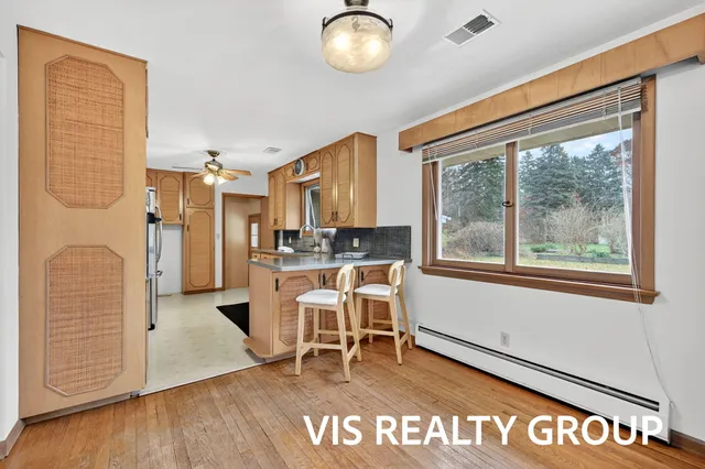 $425,000 | 15746 Pruin Street, Spring Lake, MI 49456