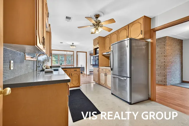 $425,000 | 15746 Pruin Street, Spring Lake, MI 49456