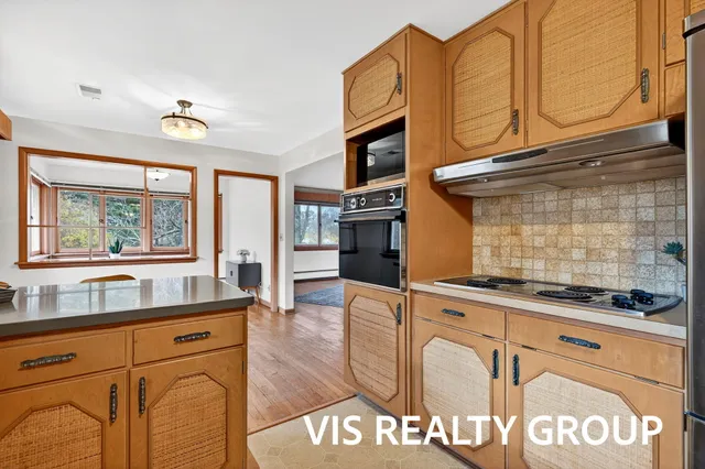 $425,000 | 15746 Pruin Street, Spring Lake, MI 49456