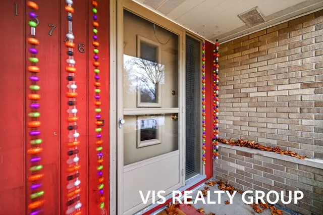 $425,000 | 15746 Pruin Street, Spring Lake, MI 49456