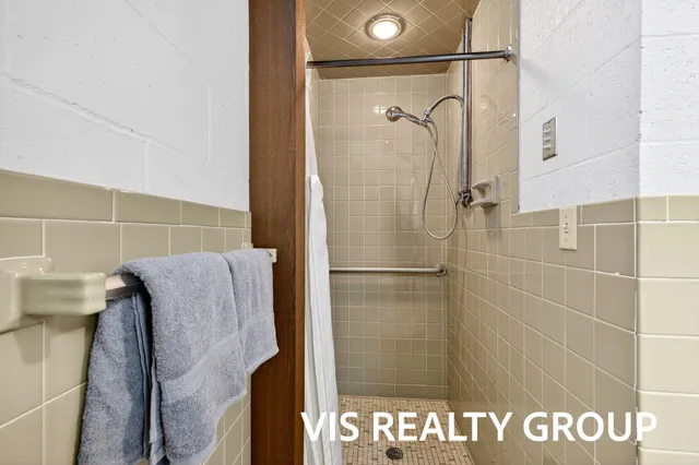 $425,000 | 15746 Pruin Street, Spring Lake, MI 49456