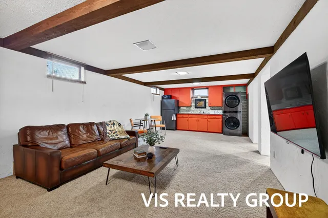 $425,000 | 15746 Pruin Street, Spring Lake, MI 49456