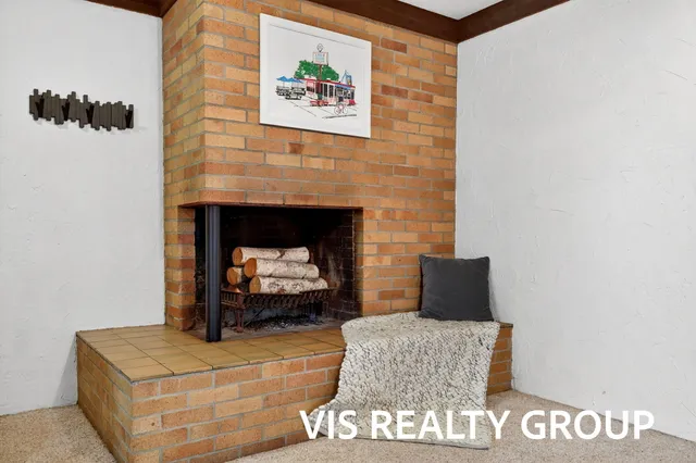 $425,000 | 15746 Pruin Street, Spring Lake, MI 49456