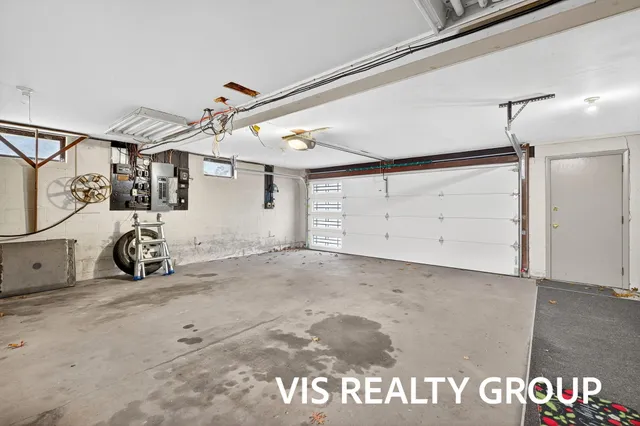 $425,000 | 15746 Pruin Street, Spring Lake, MI 49456