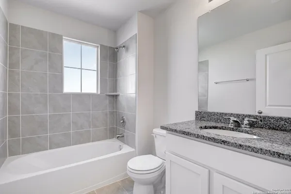 $2,400 | 22224 Backspin, San Antonio, TX 78261