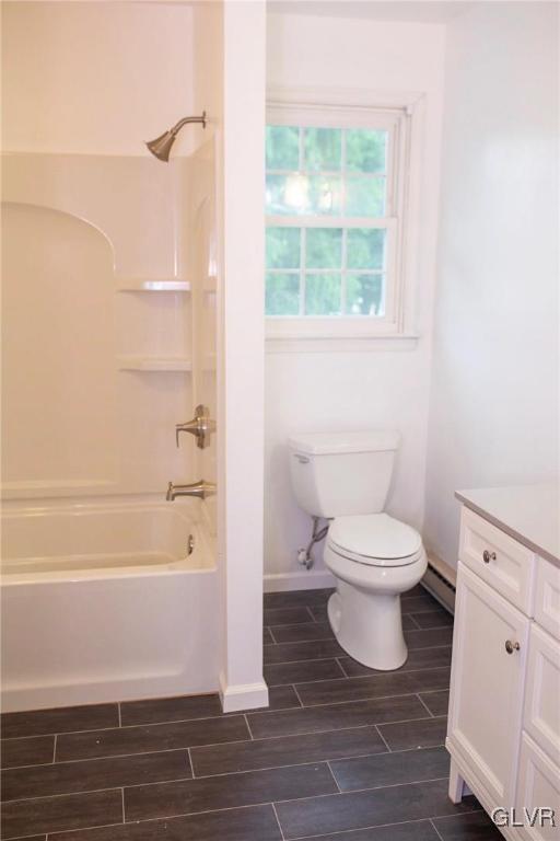 2825 Middletown Road Bethlehem, PA 18020 - Photo 14 of 28 a bathroom with a toilet and a shower