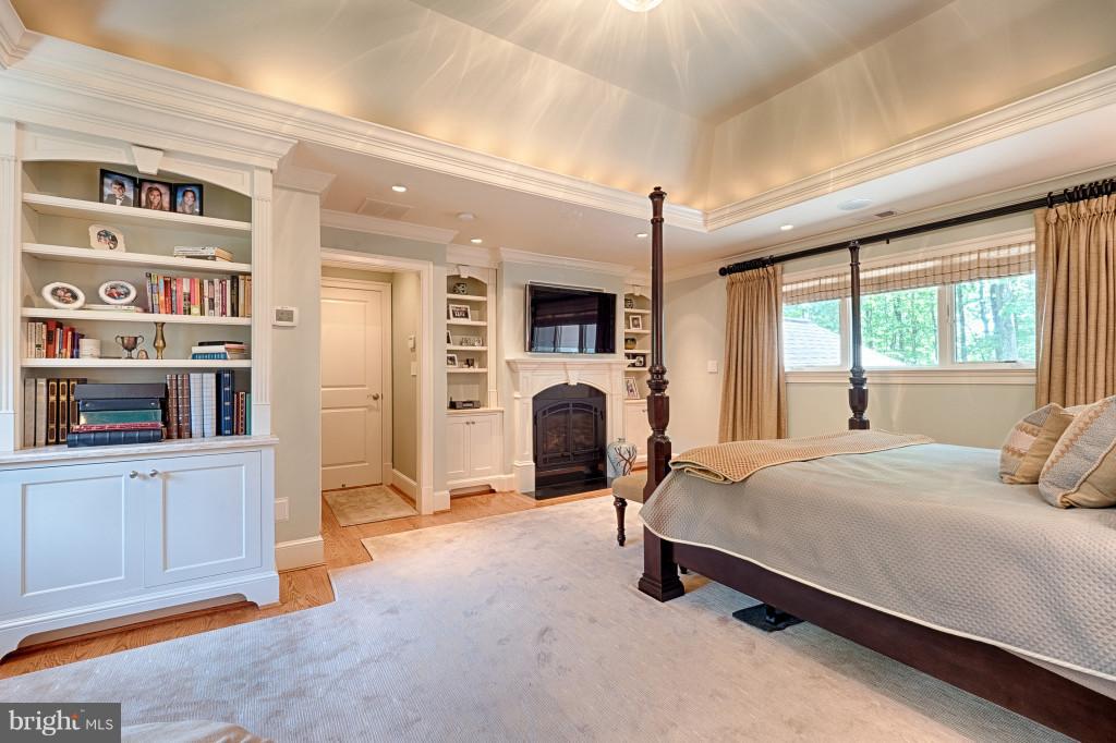 1301 Sawbridge Way Reston, VA 20194 - Photo 16 of 30 a bedroom with a bed furniture and a window