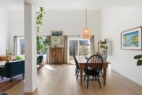 $350,000 | 1431 Derby Lane, Mundelein, IL 60060