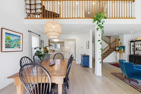 $350,000 | 1431 Derby Lane, Mundelein, IL 60060