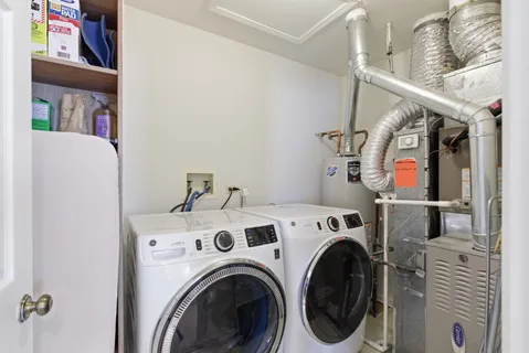 $350,000 | 1431 Derby Lane, Mundelein, IL 60060