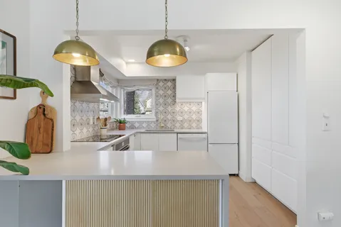 $350,000 | 1431 Derby Lane, Mundelein, IL 60060