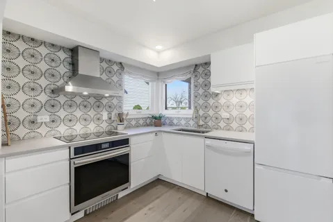 $350,000 | 1431 Derby Lane, Mundelein, IL 60060