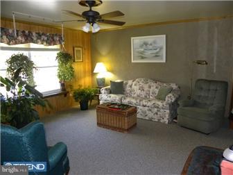459 Fork Bridge Road Pittsgrove, NJ 08318 - Photo 5 of 12 Living Room