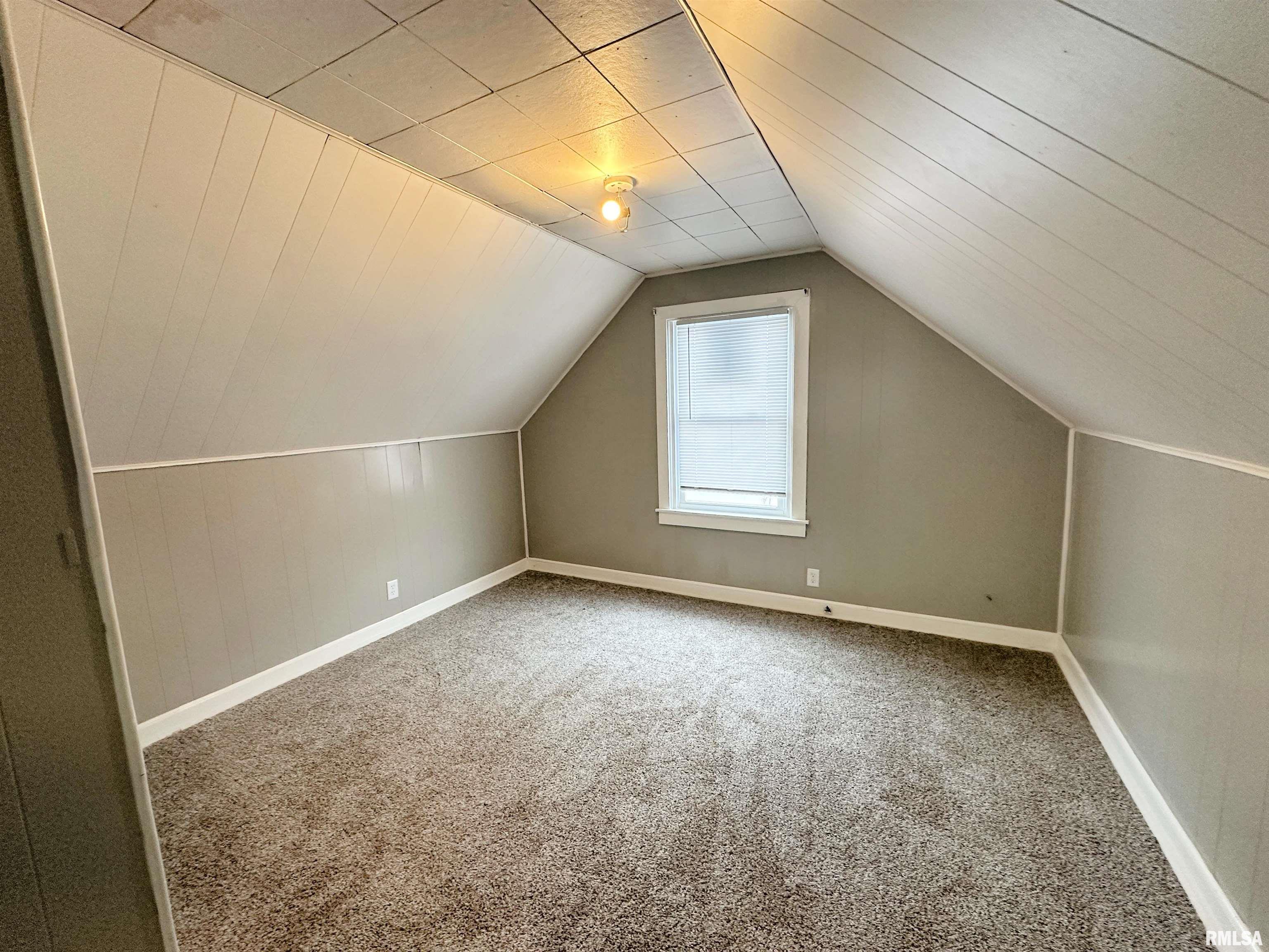 907 South 15th Street Springfield, IL 62703 - Photo 3 of 7