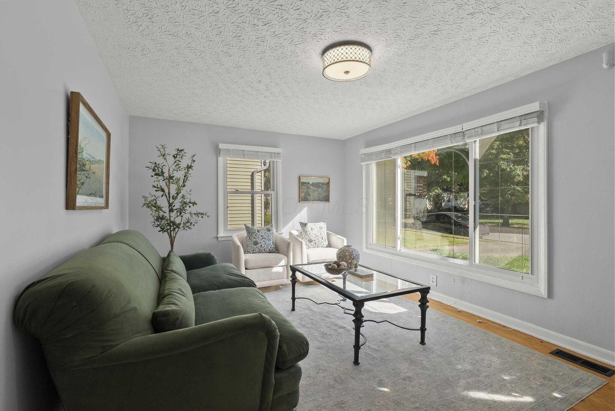 340 Wetmore Road Columbus, OH 43214 - Photo 4 of 47 12-web-or-mls-DSC05324