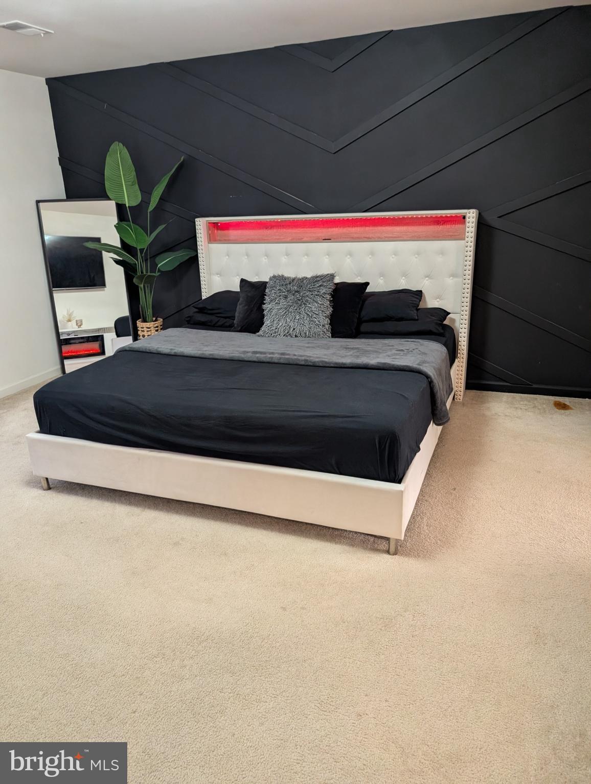 13944 Seneca Ridge Drive Hagerstown, MD 21740 - Photo 11 of 27 a utility room with washer and dryer