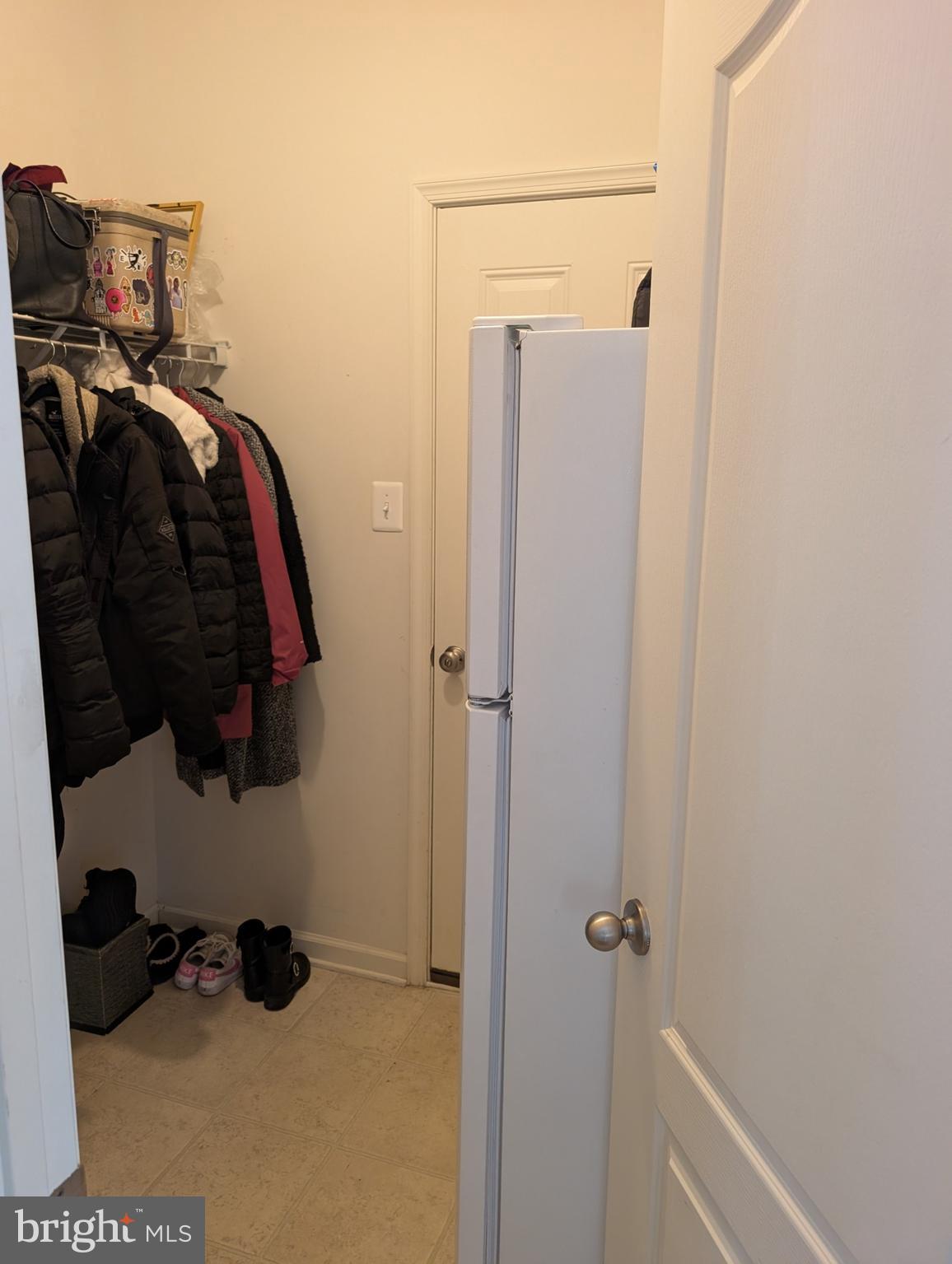 13944 Seneca Ridge Drive Hagerstown, MD 21740 - Photo 10 of 27 a view of walk in closet