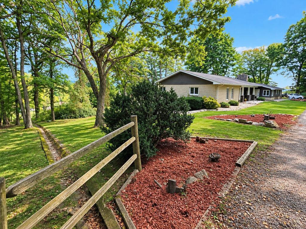 377 Tower Road Galax, VA 24333 - Photo 5 of 42 Gallery Image 5