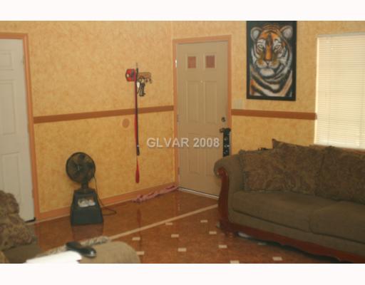 4563 West Desert Inn Road Las Vegas, NV 89102 - Photo 2 of 6 Living Room.