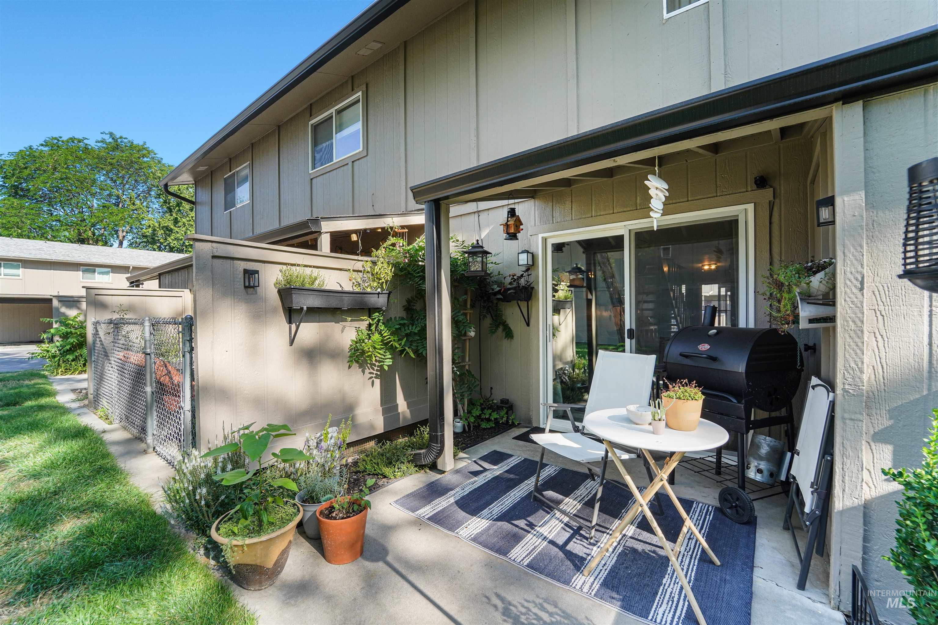 348 North Eagle Road Eagle, ID 83616 - Photo 23 of 31 View of patio / terrace with grilling area