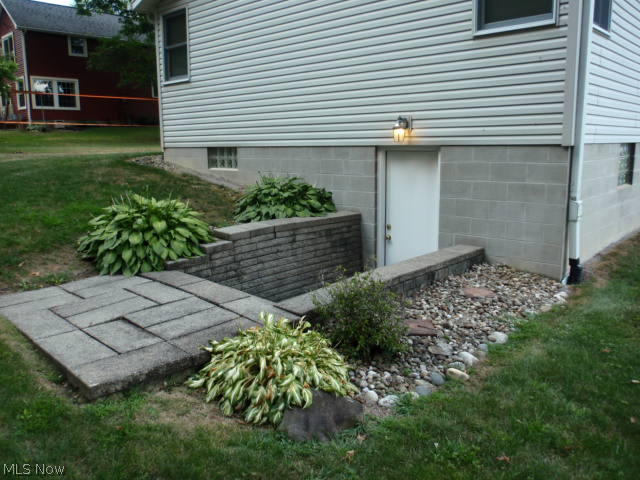 239 South Hickin Street Rittman, OH 44270 - Photo 4 of 21 Gallery Image 4