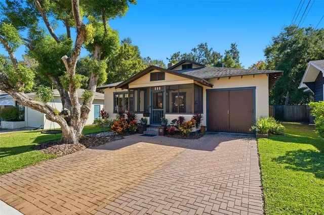 $425,000 | 825 Vistabula Street, Lakeland, FL 33801