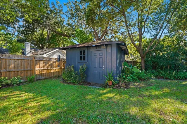 $425,000 | 825 Vistabula Street, Lakeland, FL 33801