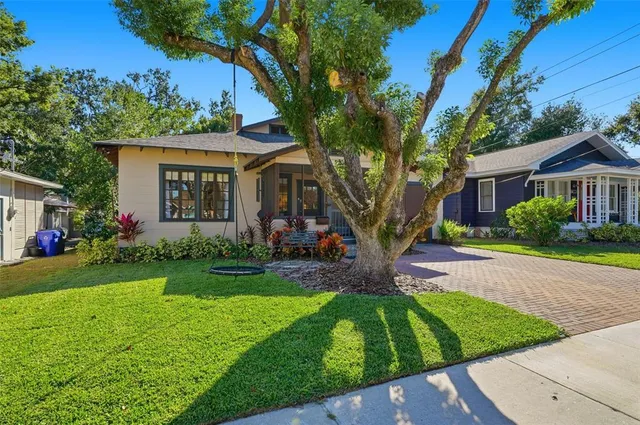 $425,000 | 825 Vistabula Street, Lakeland, FL 33801