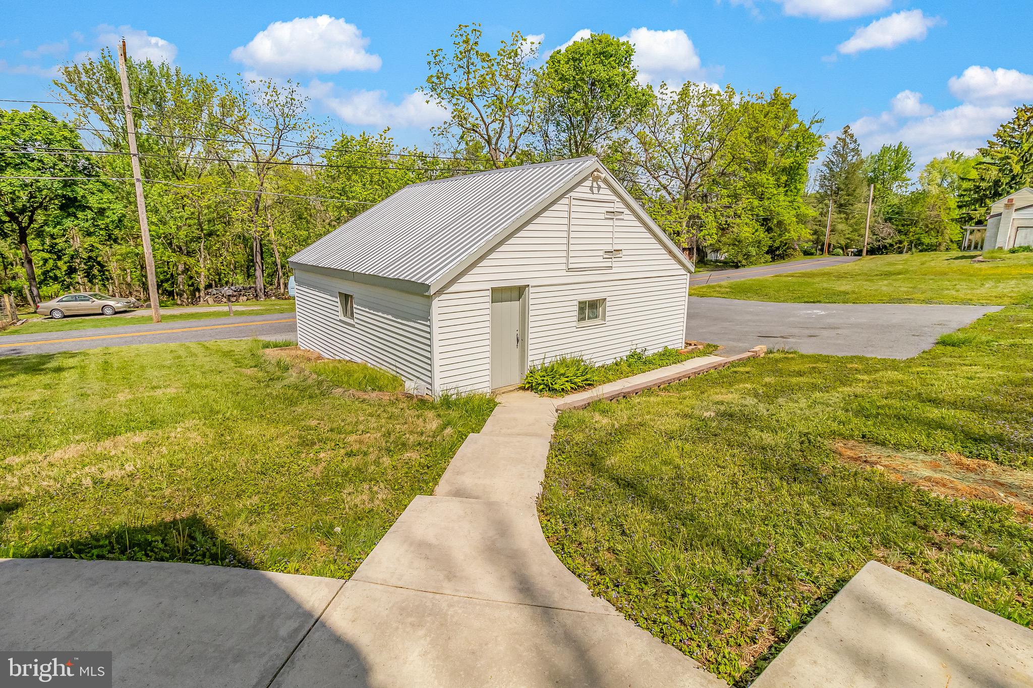 7371 Mountain Laurel Road Boonsboro, MD 21713 - Photo 7 of 44 Gallery Image 7