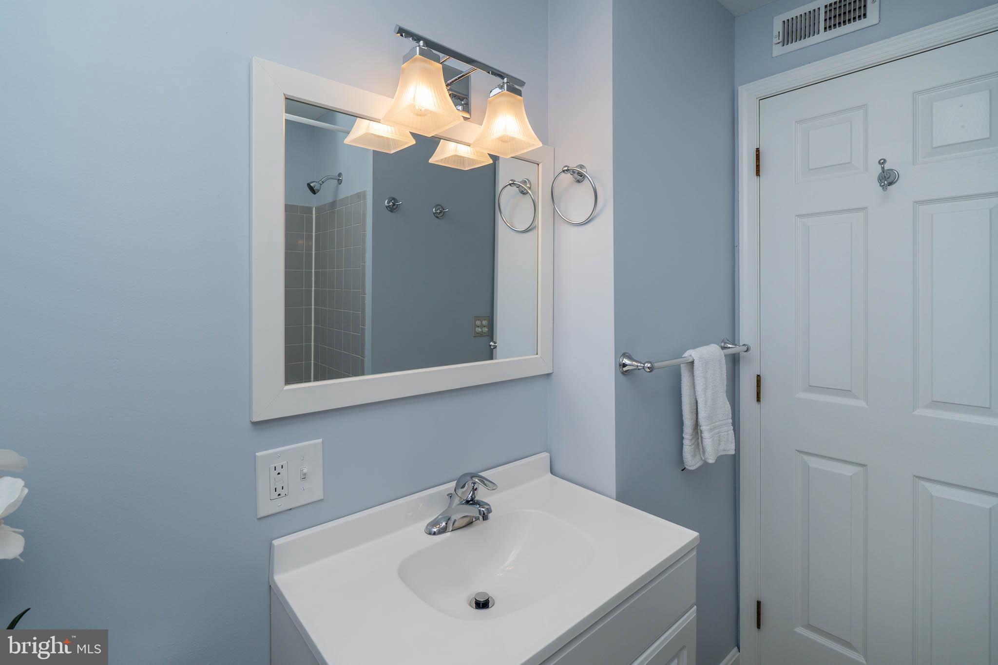 13 Flagship Road Baltimore, MD 21222 - Photo 16 of 23 Full Bathroom with new Vanity