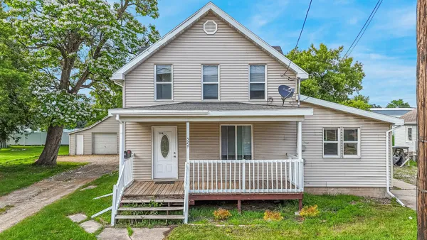 $269,900 | 524 3rd Street, Menasha, WI 54952