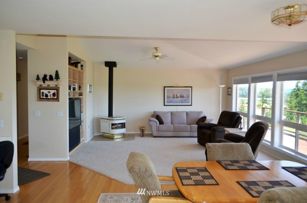 1502 South Scheuber Road Centralia, WA 98531 - Photo 9 of 24 Gallery Image 9
