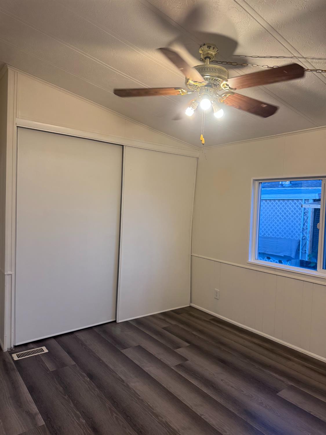 3950 Mack Road, Unit 129 Sacramento, CA 95823 - Photo 13 of 19 Gallery Image 13