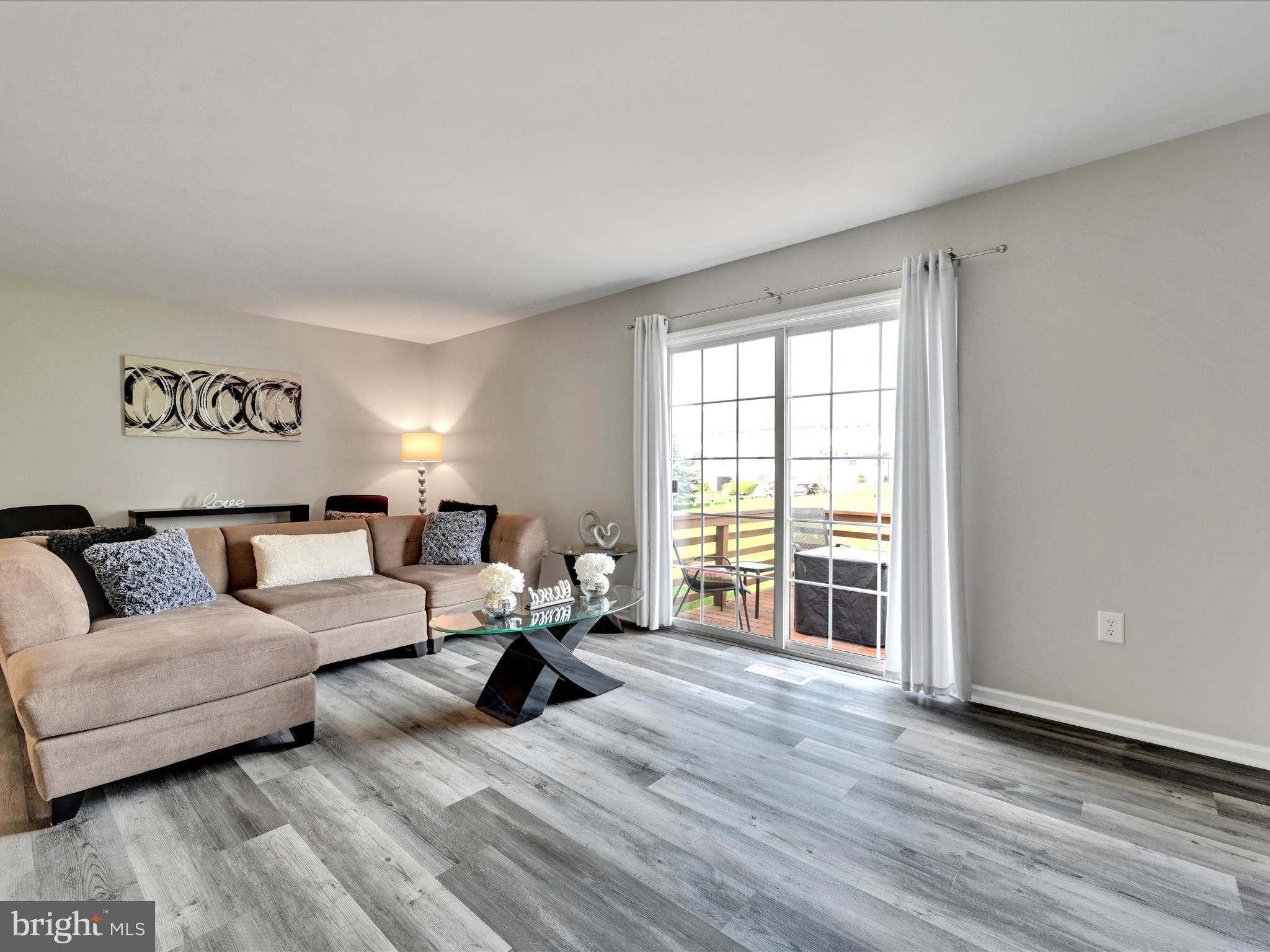17-3 Cranberry Ridge, Unit 6 Reading, PA 19606 - Photo 11 of 27 Living Room