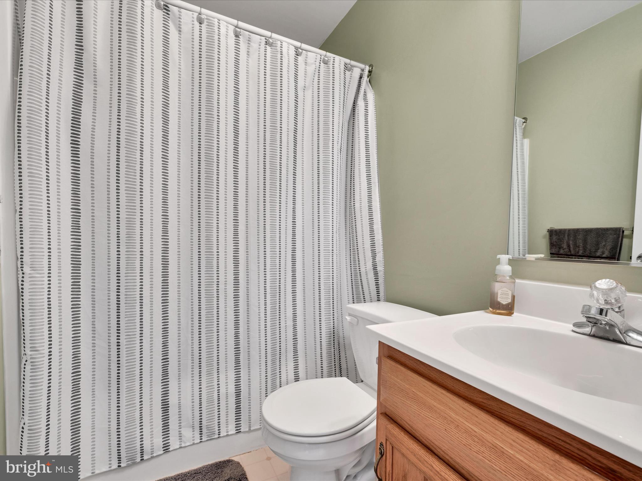 17-3 Cranberry Ridge, Unit 6 Reading, PA 19606 - Photo 22 of 27 Bathroom
