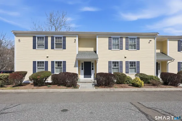 $435,000 | 8 Silvermine Avenue, Unit 2, Norwalk, CT 06850