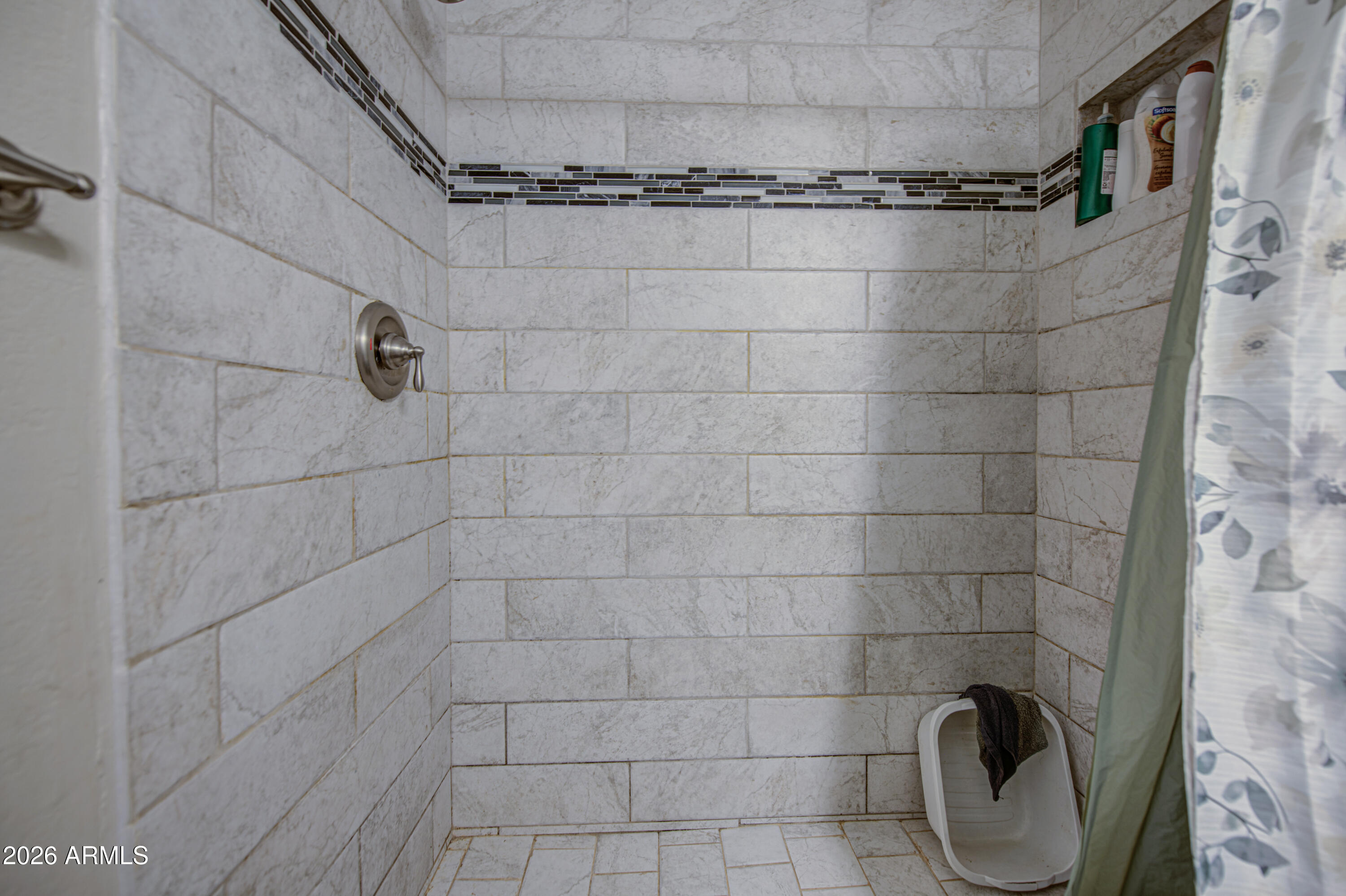 9009 West Elm Street, Unit 6 Phoenix, AZ 85037 - Photo 22 of 23 a bathroom with a shower
