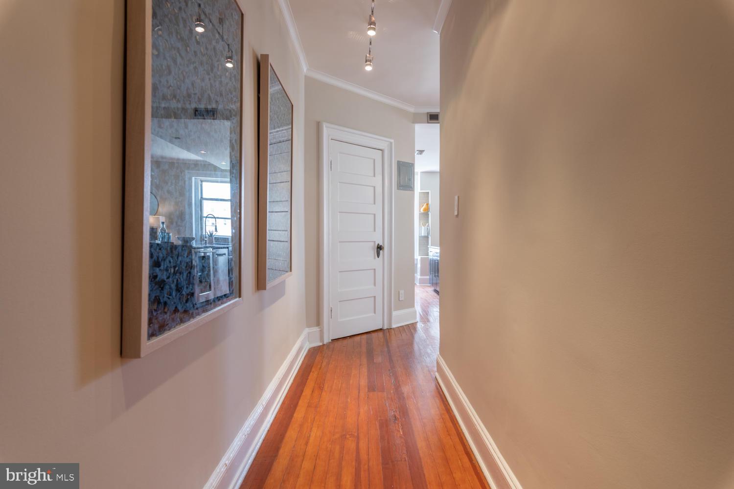 2022 Columbia Road Northwest, Unit 606 Washington, DC 20009 - Photo 26 of 52 Entry Foyer looking into condo.